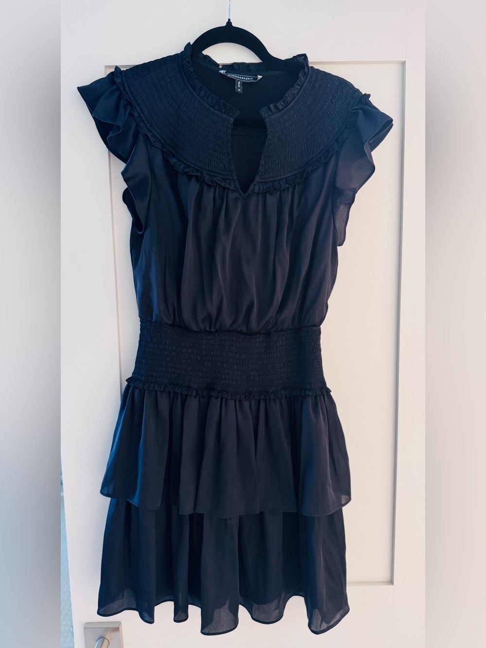 BCBGMaxAzria Black Ruffled Smocked Waist V-Neck Tunic size medium
